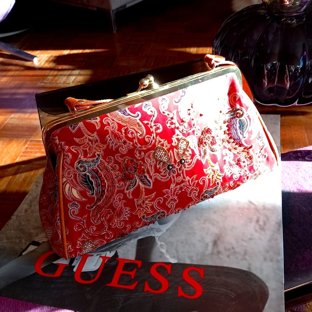 Hand bag